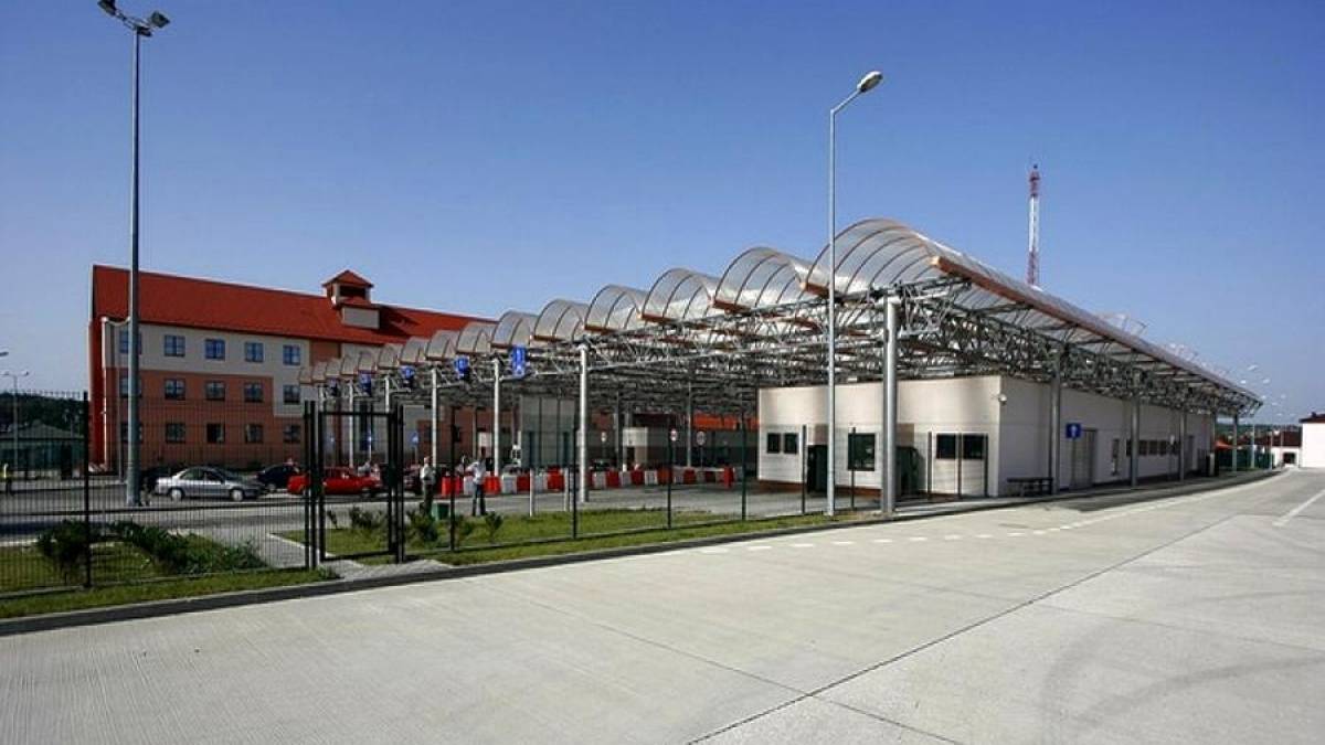 У районі пункту Гребенне Польща побудує вантажний термінал: як він буде використовуватись?