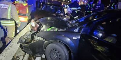 У Запоріжжі сталася масштабна ДТП – зіткнулися два легкових авто та тролейбус, фото