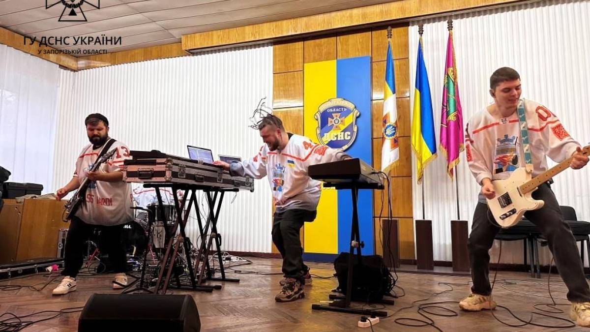 До запорізьких рятувальників завітав «Культурний десант»
