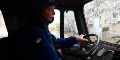 Запорізькі рятувальники допомагають виживати мешканцям прифронтових населених пунктів