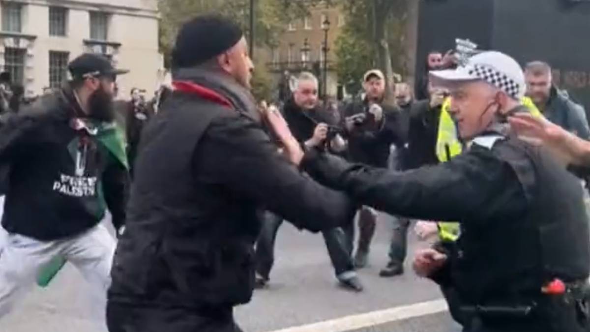 Демонстрации Лондоне: сторонники ХАМАСА против полиции