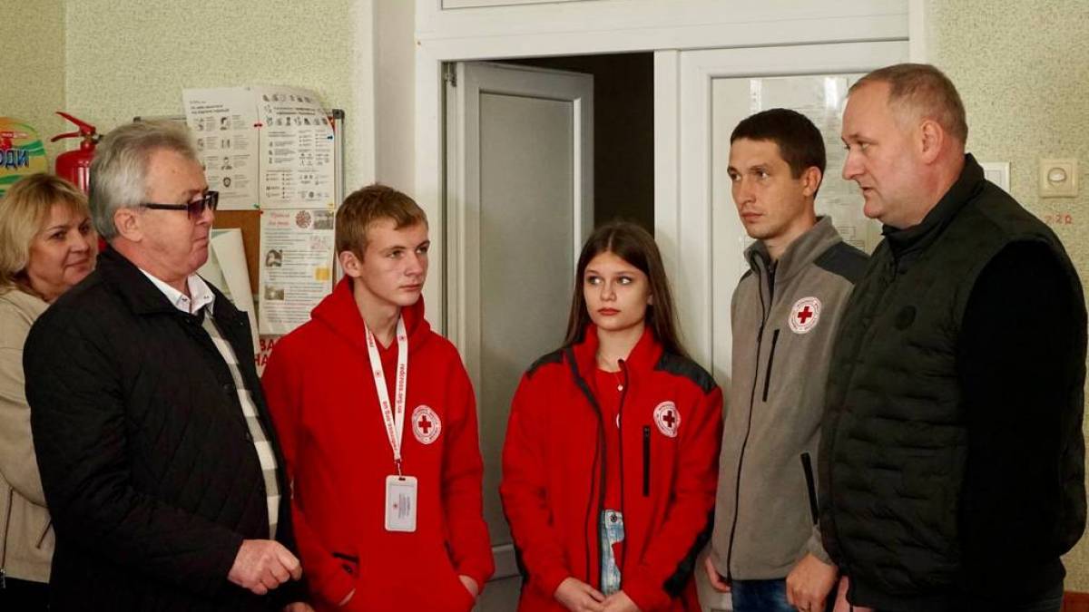 У Запоріжжі пункти Незламності отримали допомогу від товариства Червоного Хреста