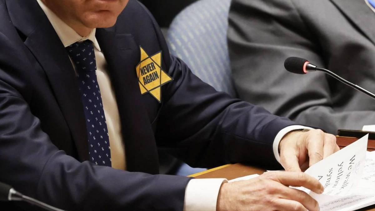 Ізраїльські дипломати в ООН пообіцяли носити жовті зірки, поки Рада безпеки не засудить ХАМАС