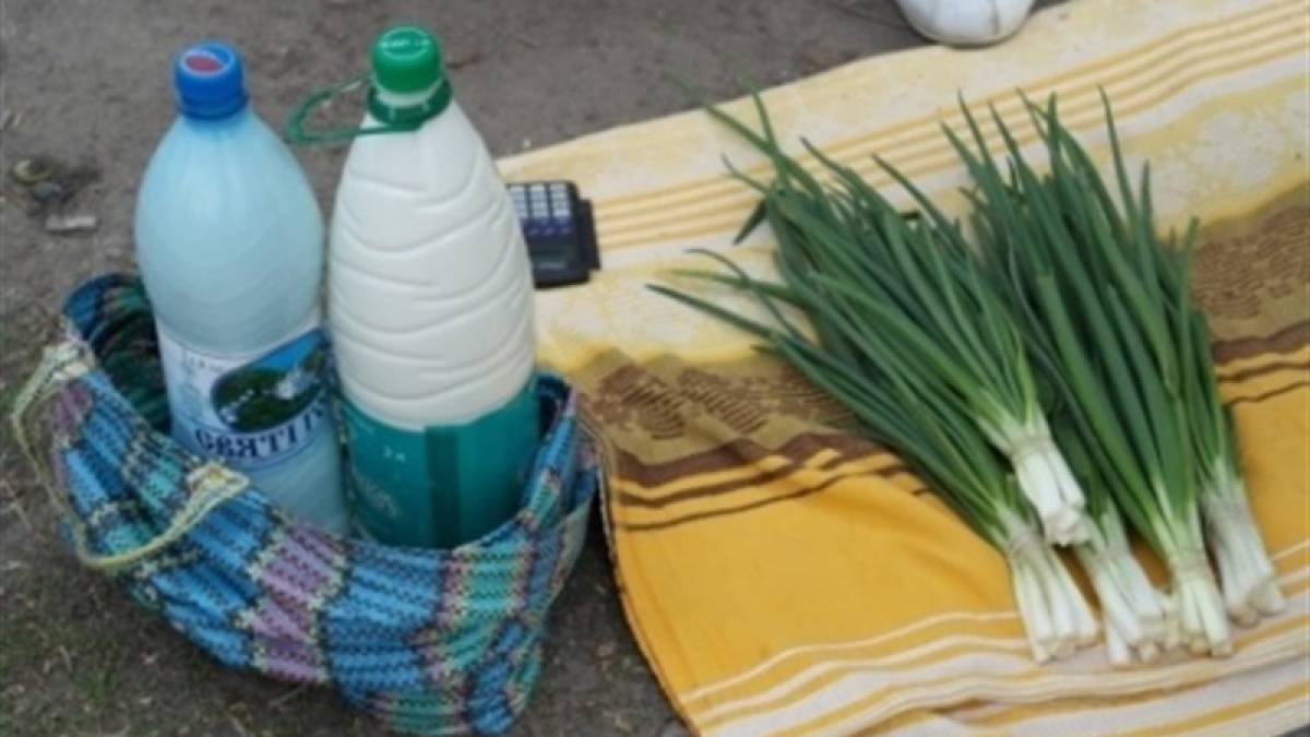 Запоріжцям нагадують про небезпеку продукції зі стихійних ринків