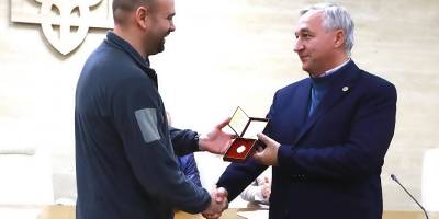 Фахівці ПАТ «Запоріжжяобленерго» отримали державні нагороди (фото)