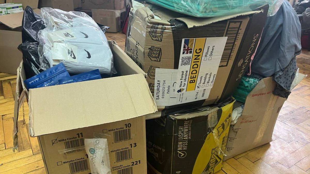 Енергодарці передали до шпиталю на Запорізькому напрямку необхідні для поранених бійців речі