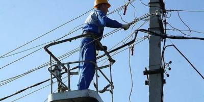 Німеччина передасть Україні 30 автовишок для потреб обленерго