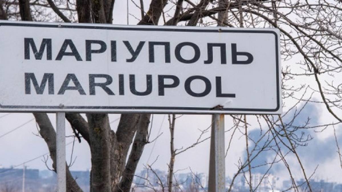 У бік Запорізької області ворог перекидає через Маріуполь важку техніку