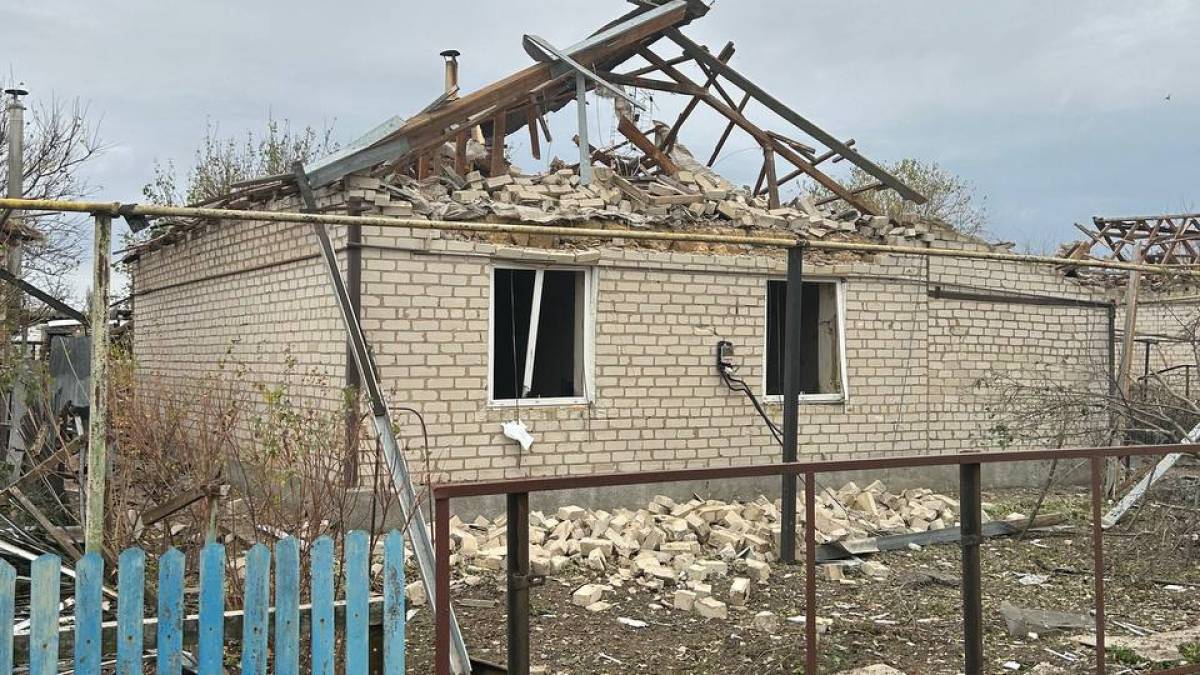 Ракетний удар по Запорізькому району – постраждали 11 мирних мешканців