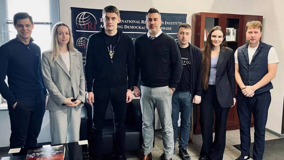 Мер Мелітополя заявив про відкриття у Запоріжжі у найближчому майбутньому молодіжного центру