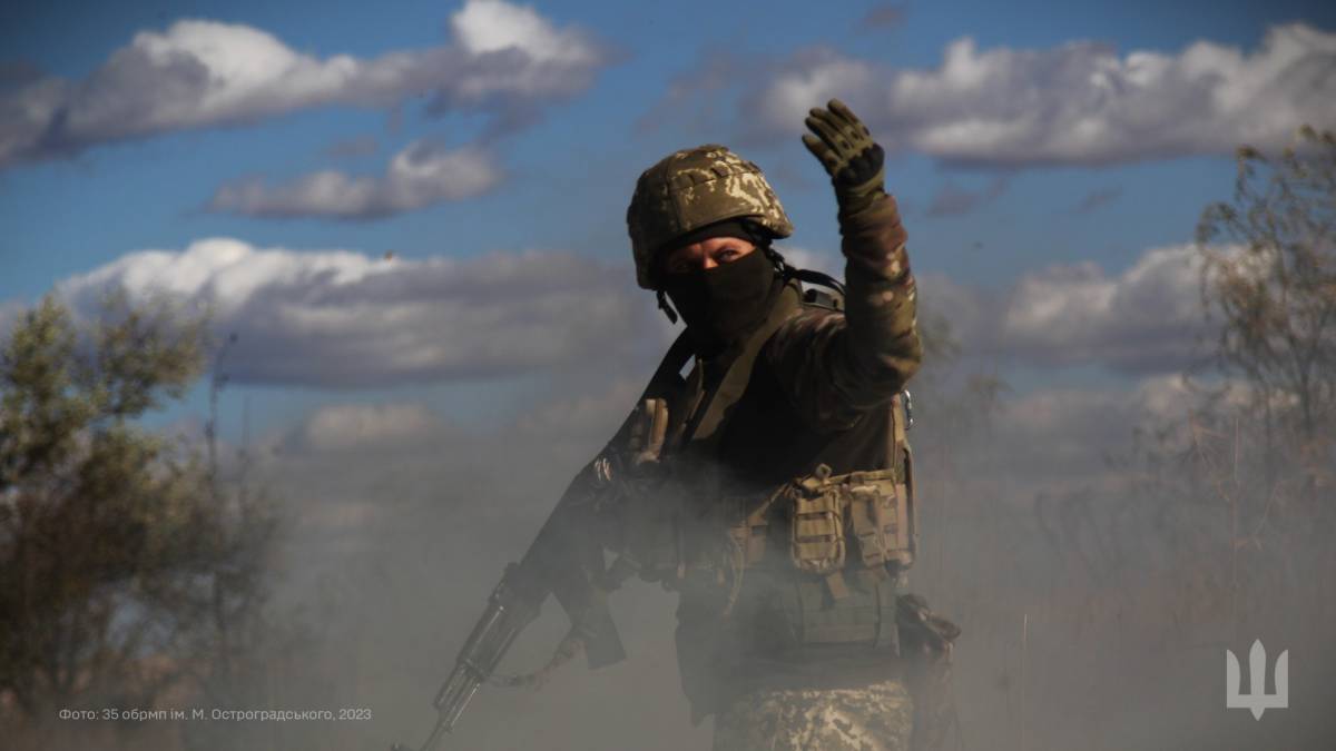 Генштаб ЗСУ — про загальні втрати ворога на 6 листопада: 305970 (+880) осіб, 7389 (+14) артсистем, 5554 (+20) БпЛА, 9744 (+14) автотехніки