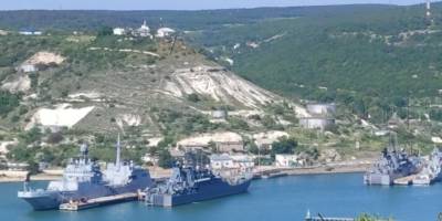 У розвідці підтвердили ураження двох російських десантних катерів у Криму