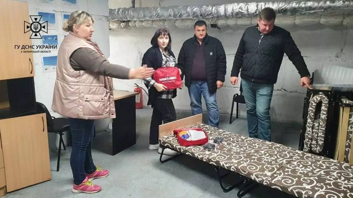 У Запоріжжі тривають обстеження захисних споруд і укриттів