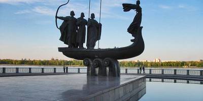 Мер Кличко повідомив про попередні наслідки ранкових вибухів у Києві