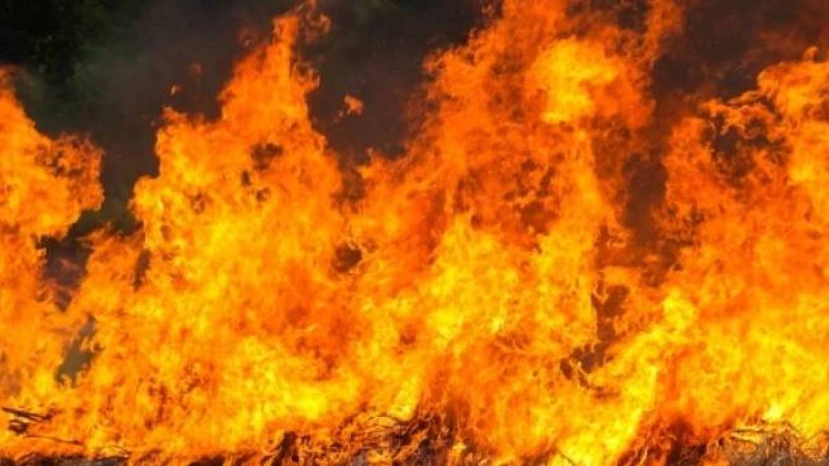 У Запорізькій області внаслідок обстрілу сталася пожежа у багатоповерхівці