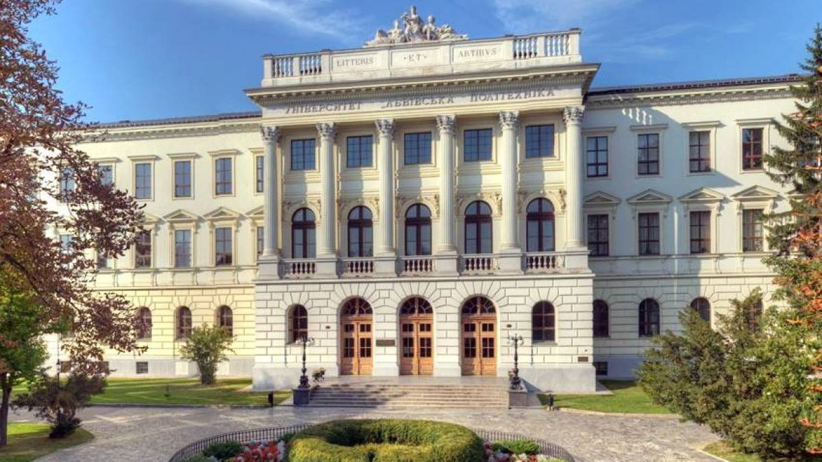 Фаріон звільнили із Львівської політехніки (доповнено)