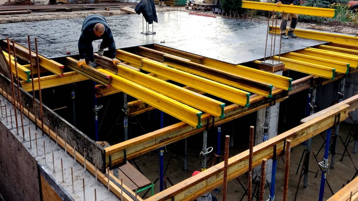 У Запорізькому храмі продовжують будувати бомбосховище для дітей (фото)