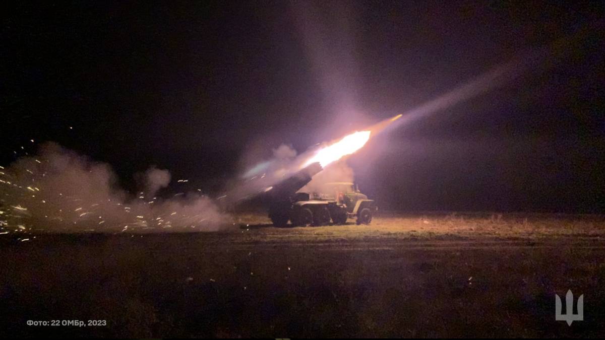 Генштаб ЗСУ — про загальні втрати ворога на 16 листопада: 315620 (+1330) осіб, 892 (+8) РСЗВ, 7683 (+36) артсистеми, 585 (+3) засобів ППО