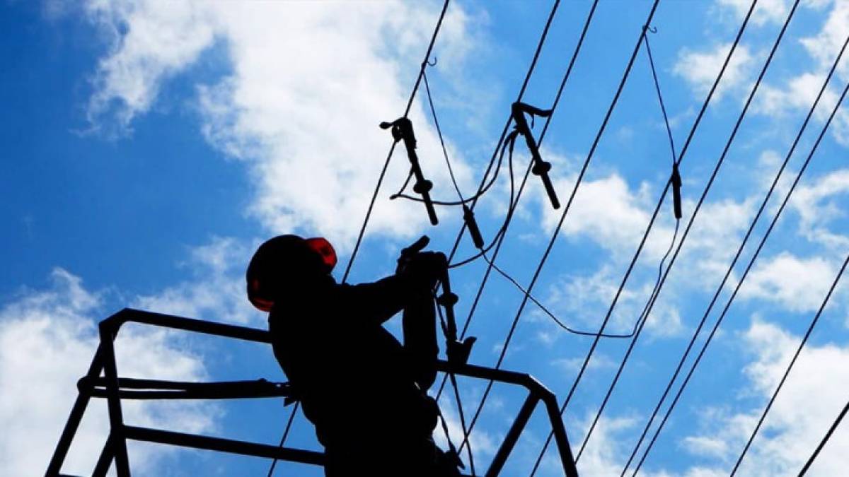 Через артобстріли окупантів нових руйнувань зазнали електромережі Гуляйпільщини