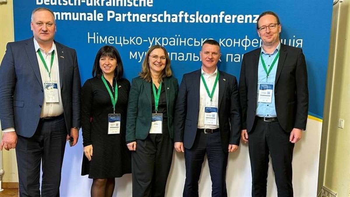Запоріжжя отримає чотири автомобіля швидкої допомоги від Оберхаузена