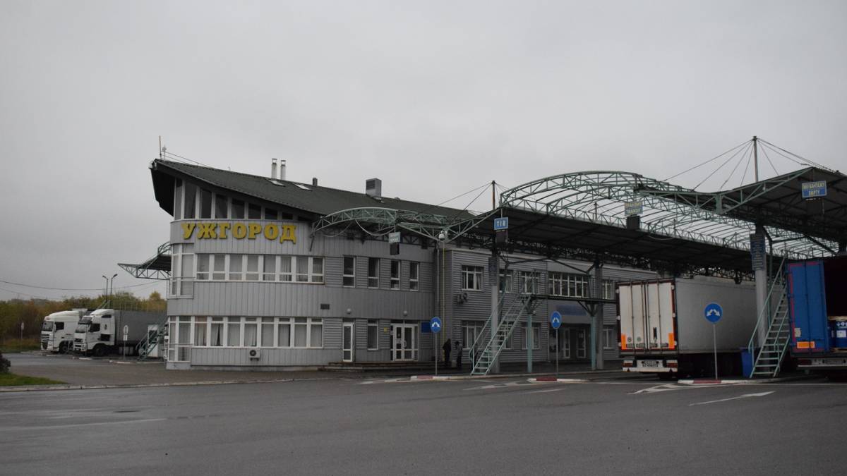 Словаки тимчасово розблокували пункт пропуску на кордоні з Україною – ДПСУ