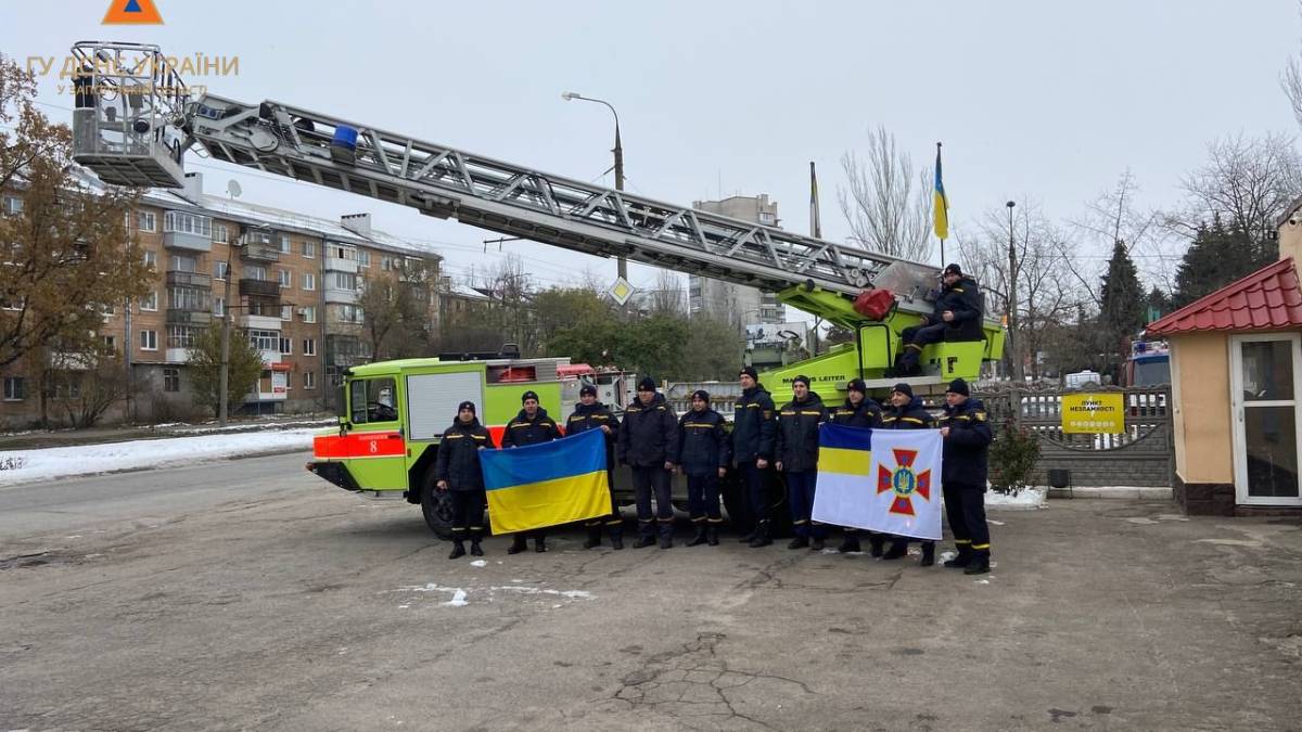 Запорізькі рятувальники отримали пожежну автодрабину (фото)