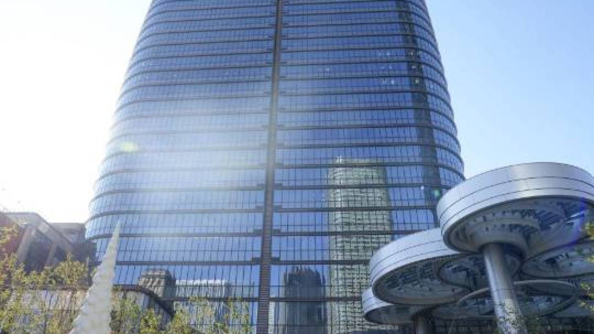 У Японії ввели в експлуатацію найвищий хмарочос Токіо — 330 метрів