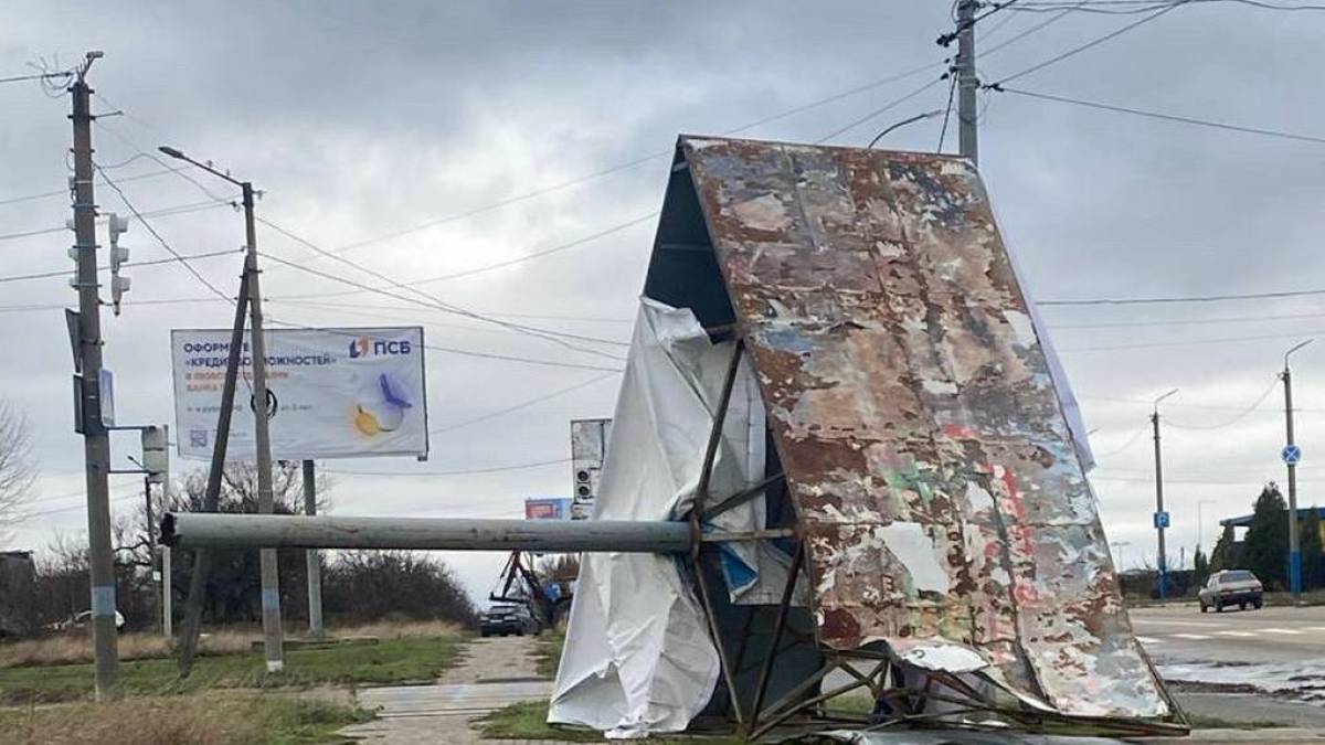У Бердянську нічний шторм знищив рашистську пропаганду