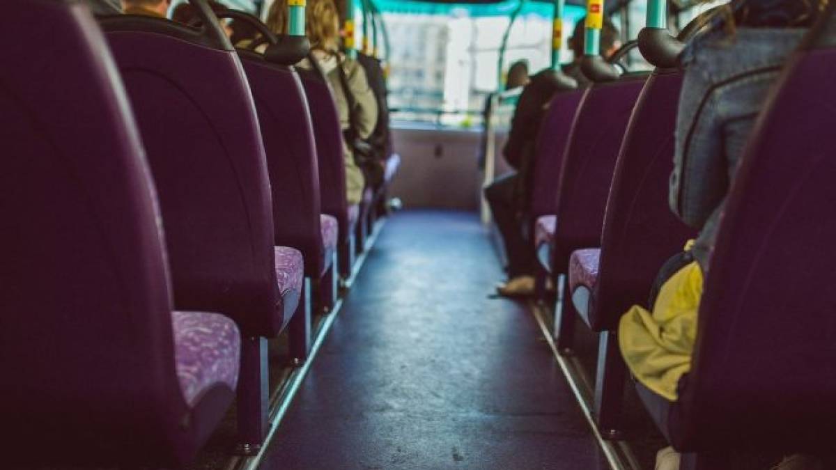 Мешканці Запоріжжя організували нелегальні пасажирські перевезення на окуповані території та до росії