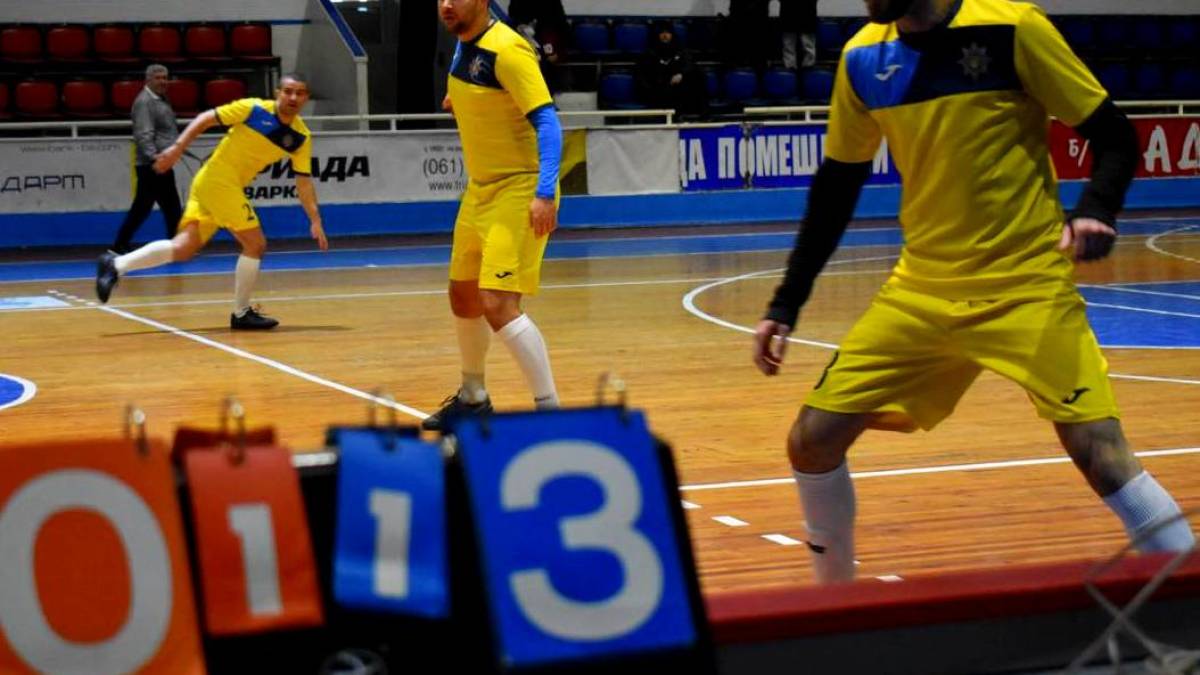 Запорізькі патрульні взяли участь у обласному турнірі з футболу “Кубок Незламних” на підтримку Збройних сил України