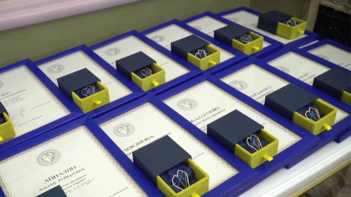Запорізького волонтера нагородили відзнакою “Золоте Серце”