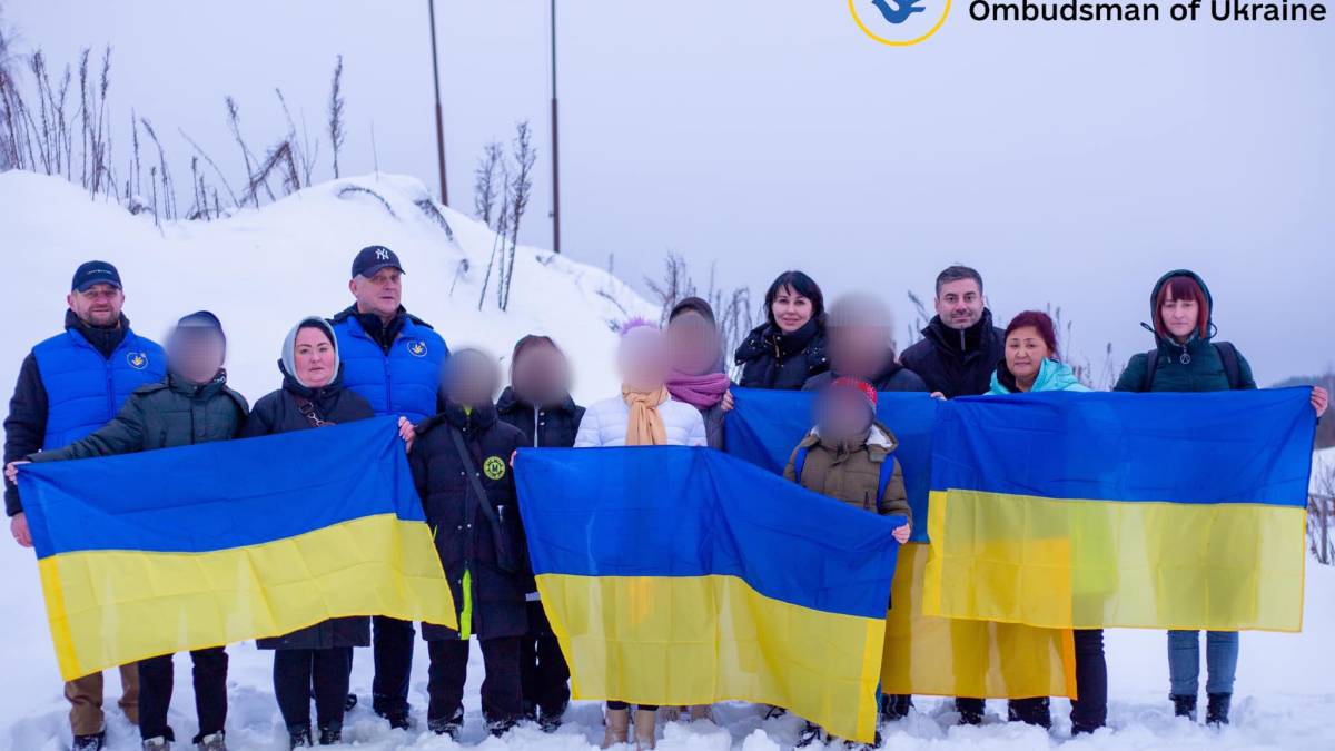 Ще вісьмох депортованих дітей вдалось повернули в Україну