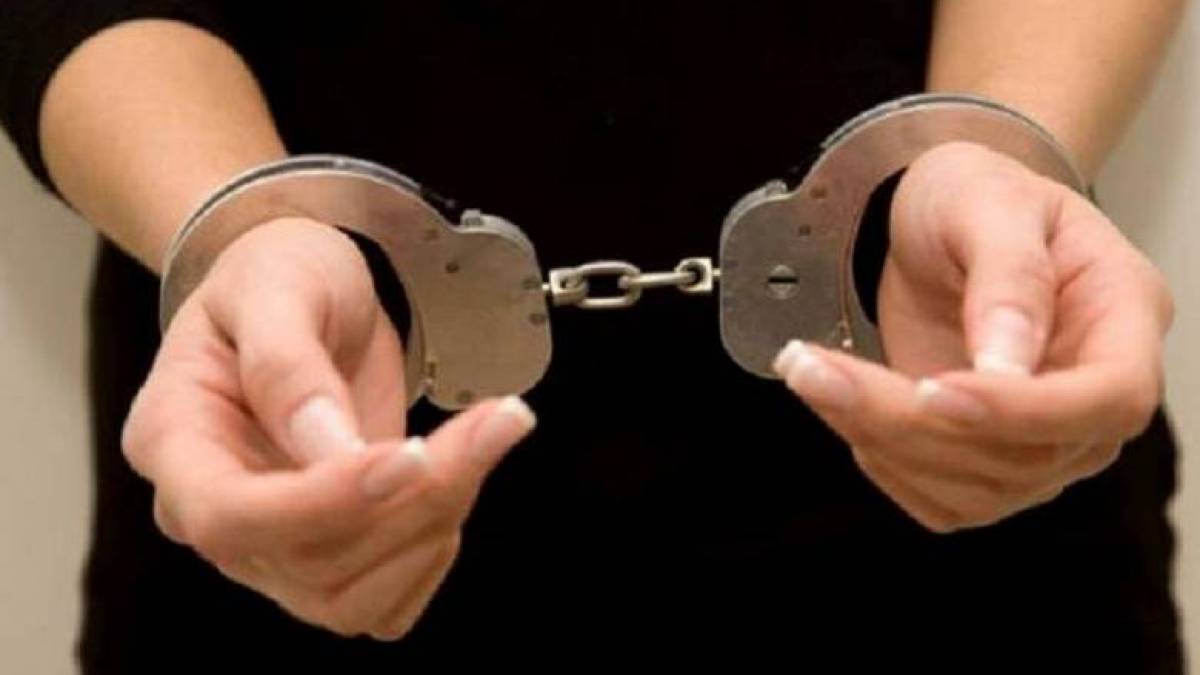 У Бердянську окупанти звинувачують 58-річну жінку в «дискредитації» збройних сил рф