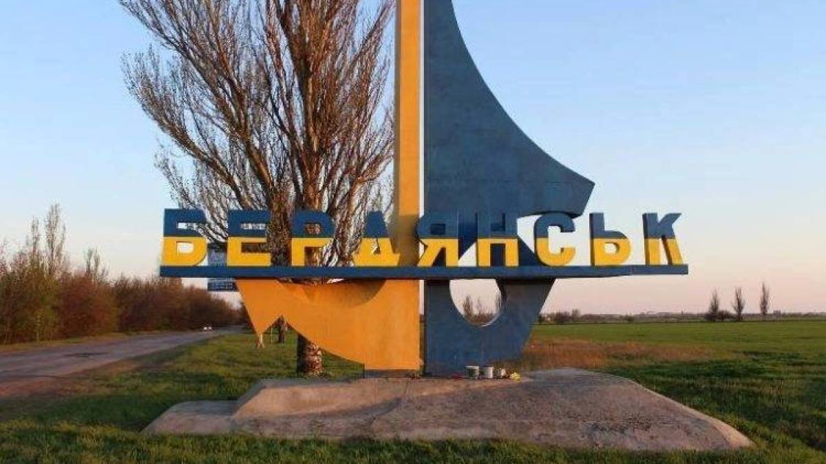 В окупованому Бердянську підірвали авто окупантів