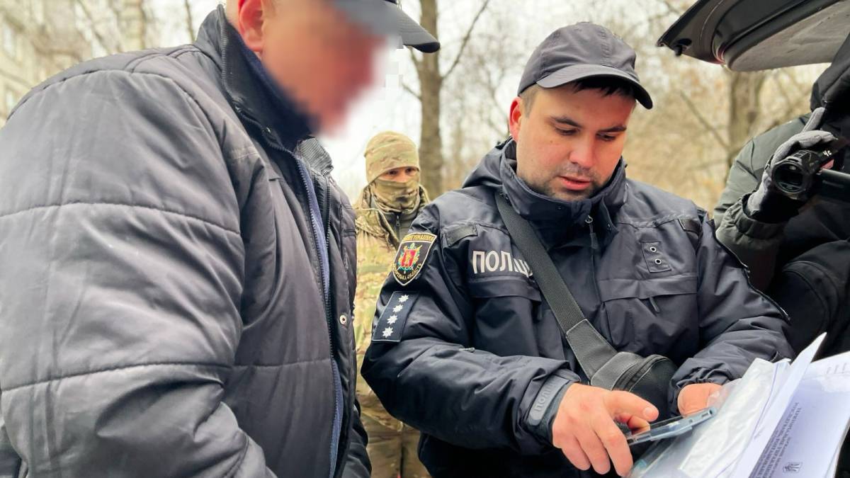 У Запоріжжі брати-шахраї обіцяли військовозобов’язаним «вирішити питання» у воєнкоматі