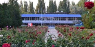 У Бердянську окупанти ліквідували відомий дитячий табір на березі моря
