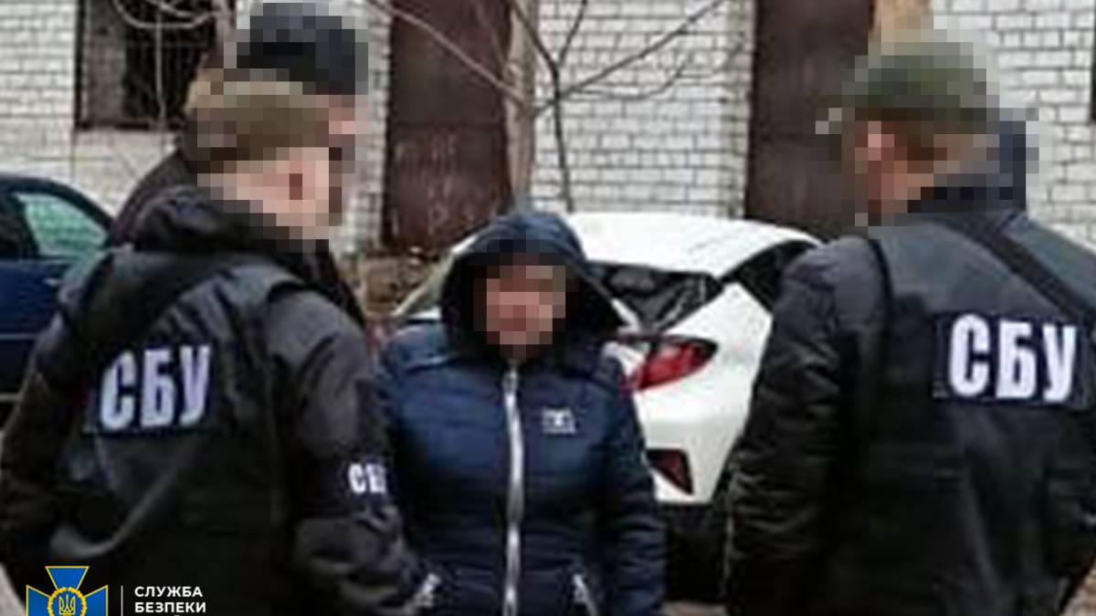 У Запорізькій області дружина настоятеля храму УПЦ МП коригувала ракетні удари рф, – СБУ