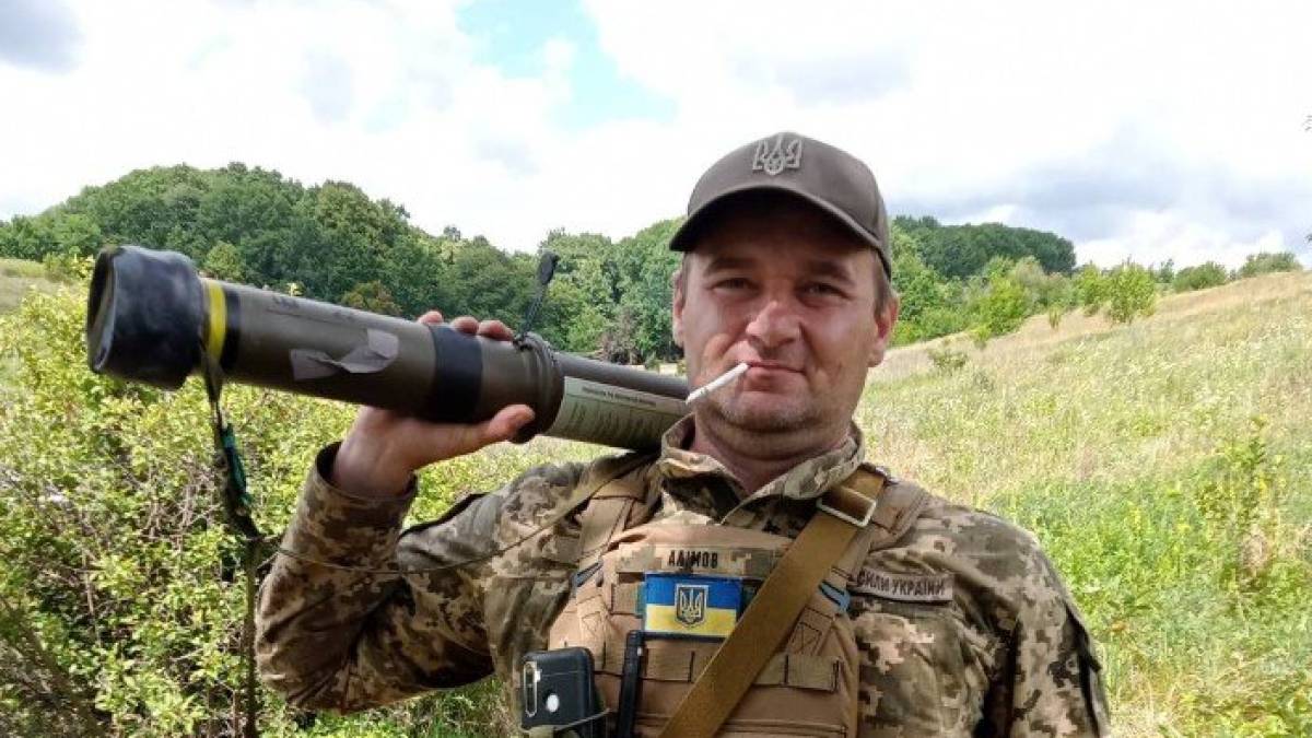 У Запоріжжі провели в останню путь бійця, якого окупанти розстріляли під час здачі в полон