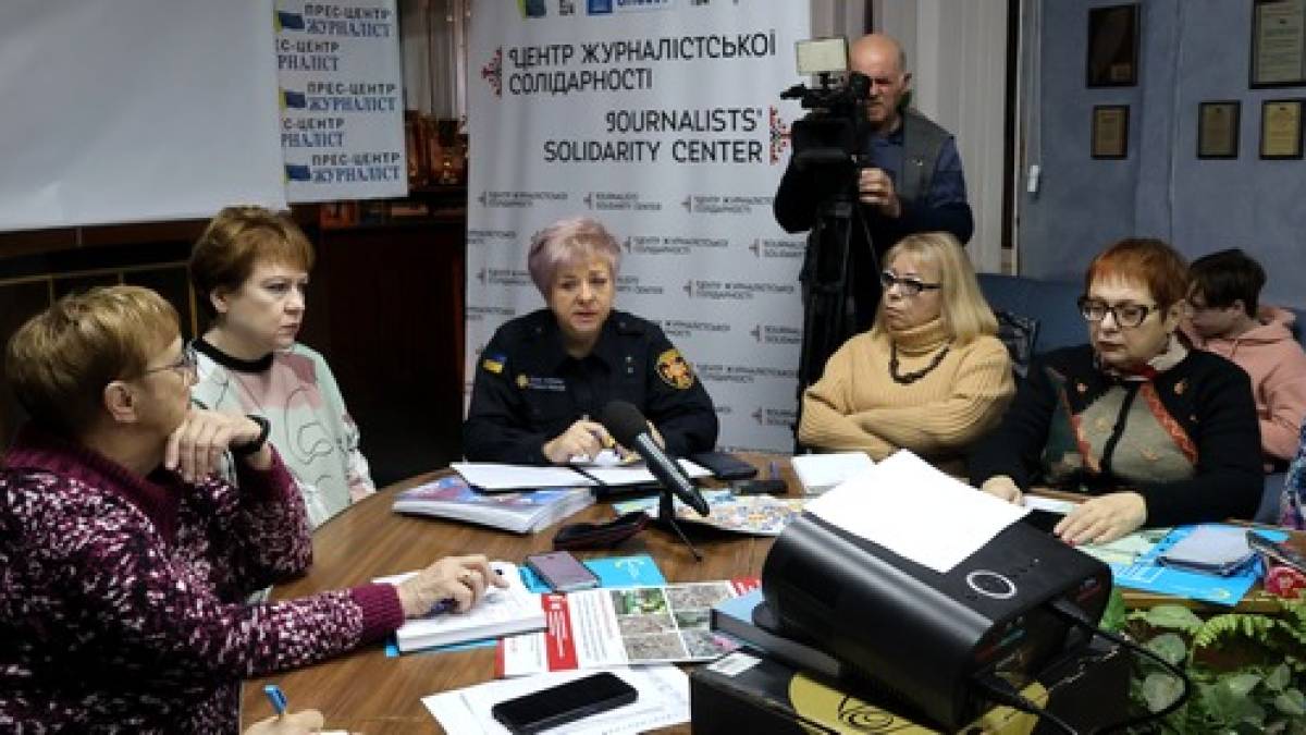 Запоріжцям розповіли про правила безпечної поведінки в умовах воєнного стану