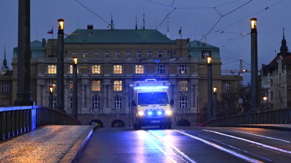 Стрілянина в Празі: МЗС не має інформації, чи є серед постраждалих українці