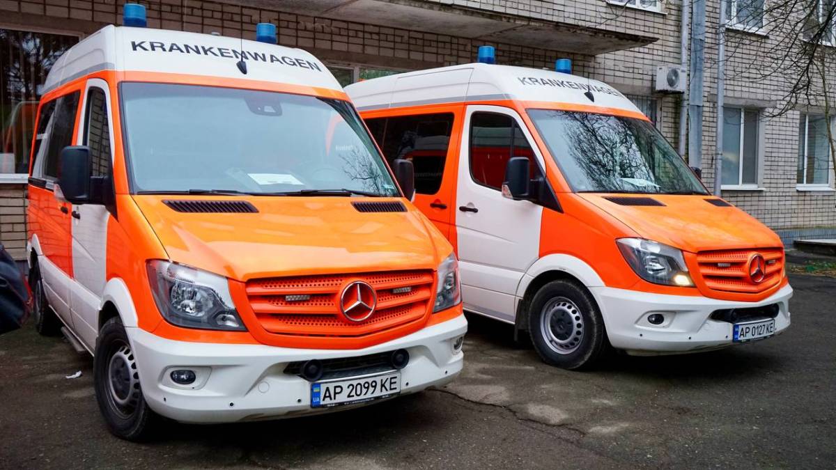 Запоріжжя отримало автомобілі «швидкої допомоги» від міста-побратима