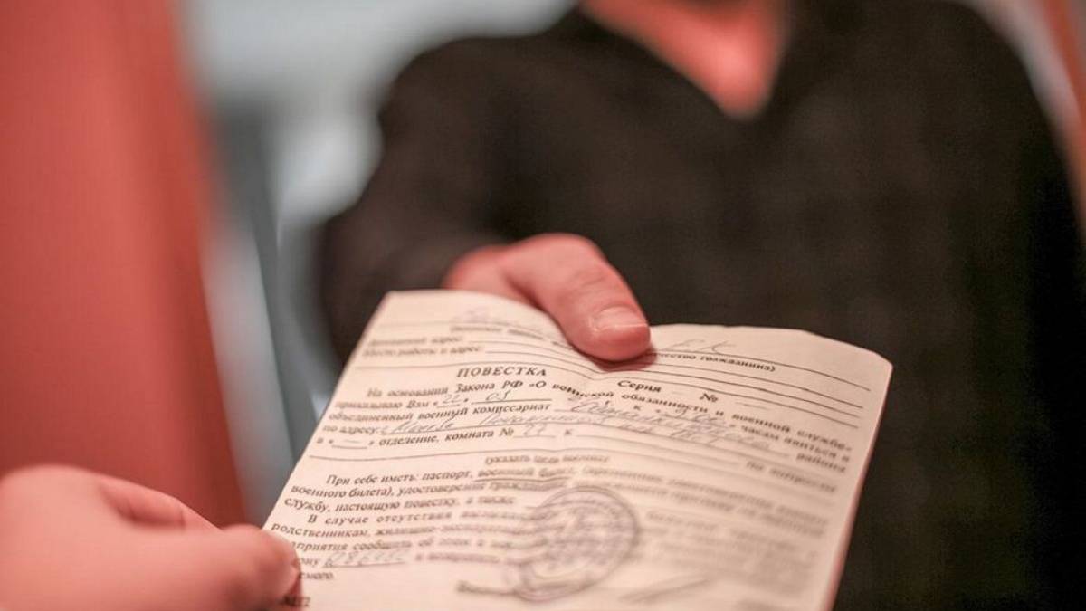 У Бердянському районі окупанти роздають повістки місцевим жителям