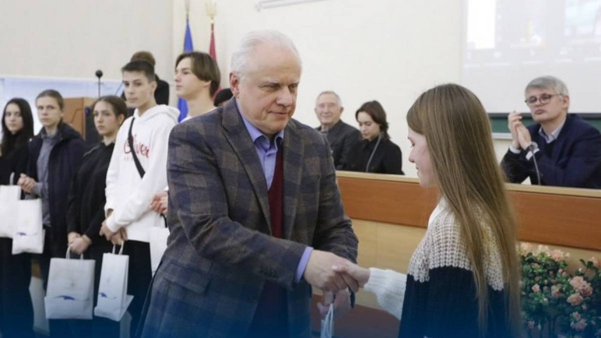 В Запорізькому національному університеті нагородили переможців та призерів олімпіад
