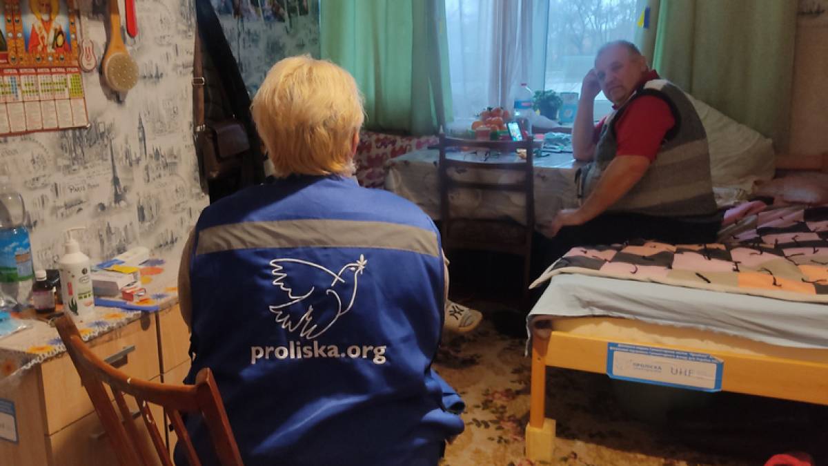 Пилосмок для кота, ноутбук для школярів… “Проліска-Запоріжжя” надала допомогу переселенцям