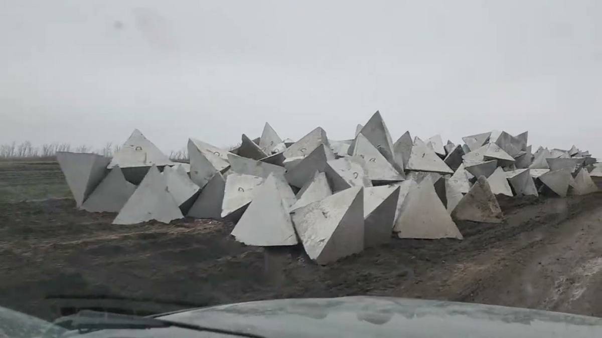 У Бердянську із заводу, який виробляв для рашистів «зуби дракона», звільняють працівників