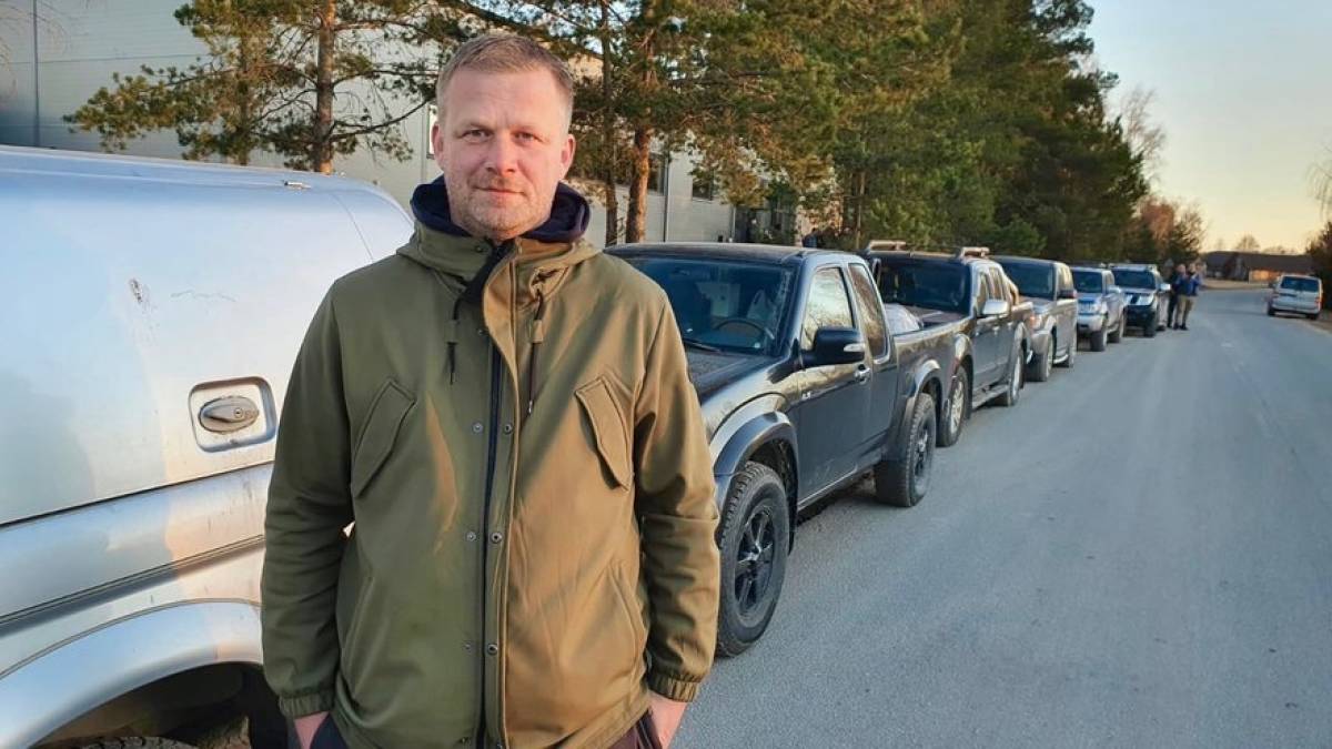 Латвія передала Україні конфісковані у нетверезих водіїв авто майже на мільйон євро