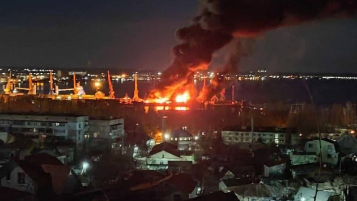 Українські військові ліквідували російський десантний корабель “Новочеркаськ” – Олещук