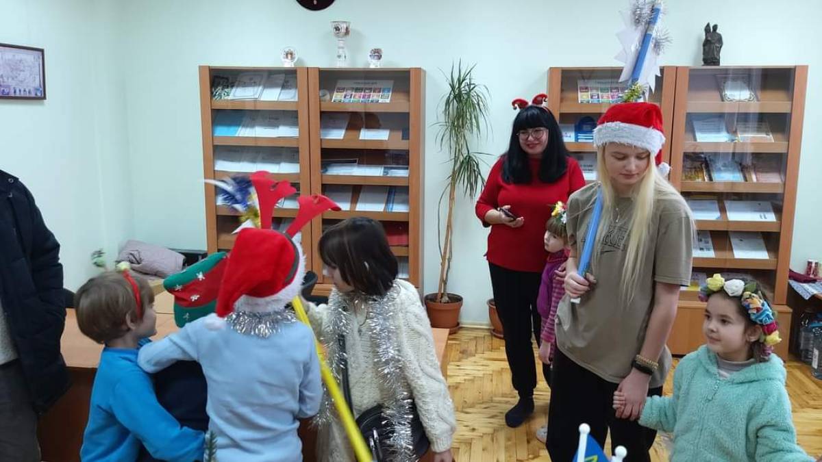У хабі ” BOOK Ландія” діти з окупованих районів Запорізького краю зустрічали Різдво