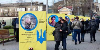 На Алеї Героїв у Запоріжжі встановили ще 34 призми з іменами загиблих на війні військових