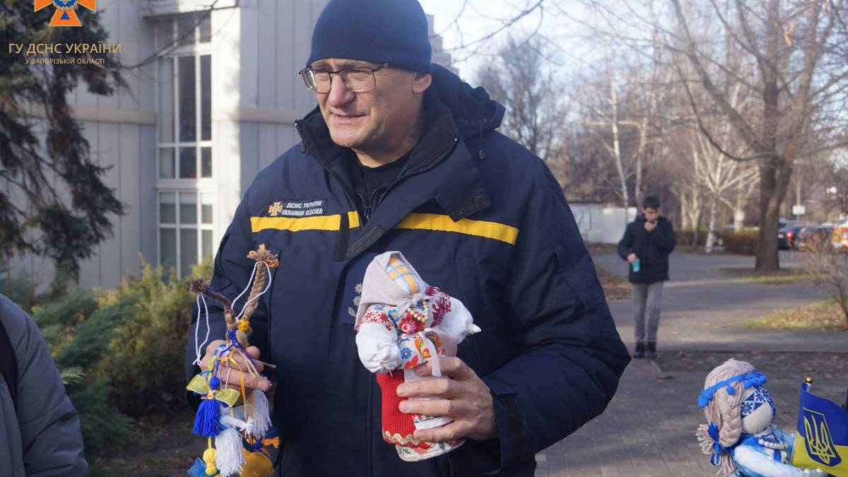 Рятувальники з Гуляйполя отримали обереги від берегинь культури